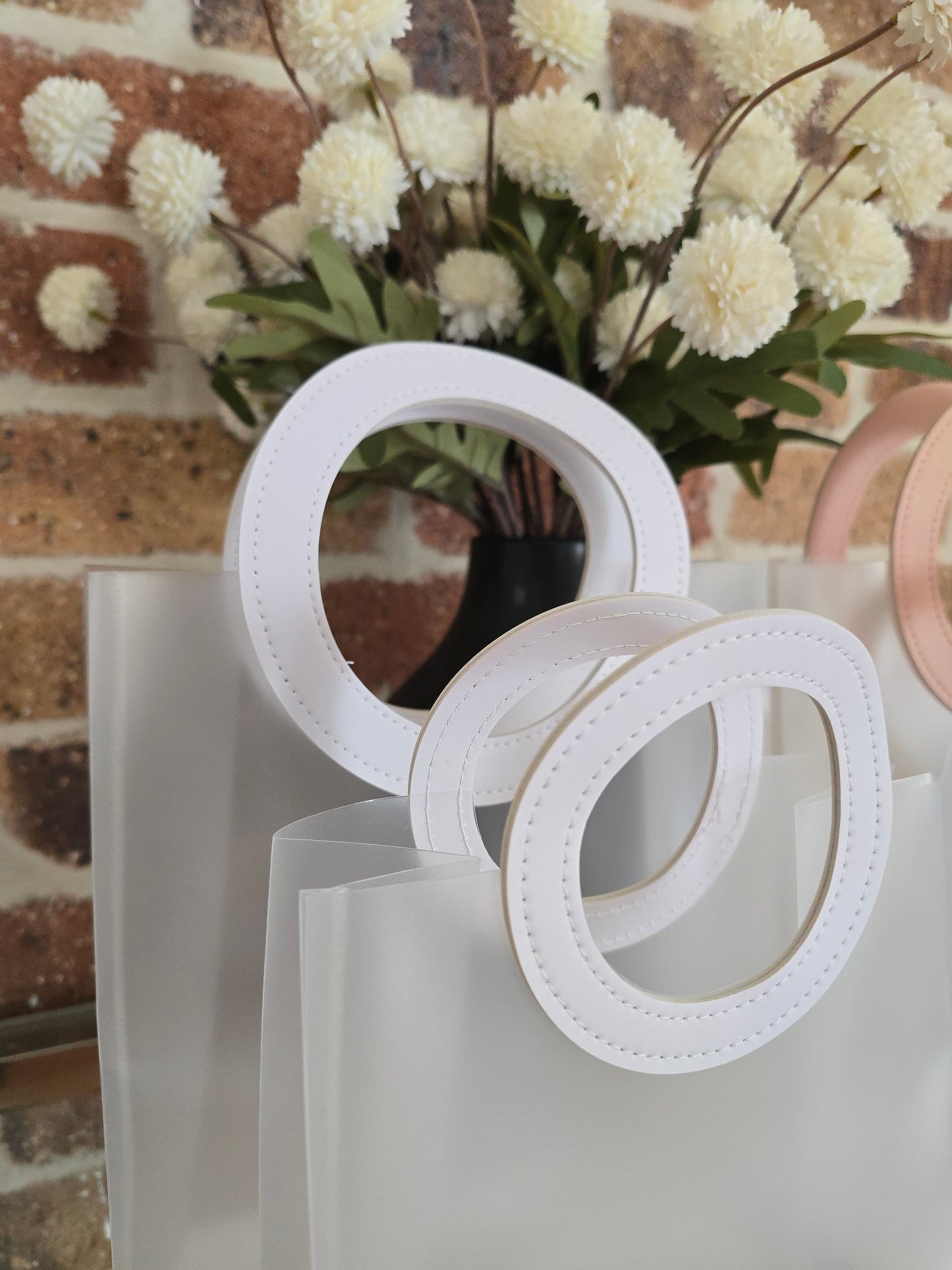 Clear Frosted Round Handle Gift Bags